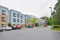 SpringHill Suites Pinehurst Southern Pines فنادق في Pinehurst