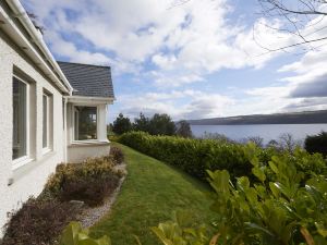 Loch Ness Cottages