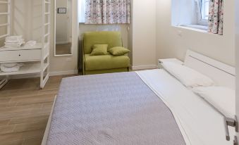 Bed&BikeRome Rooms