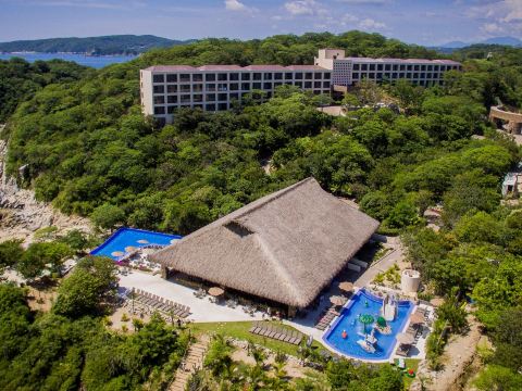 Isla Natura Beach Huatulco