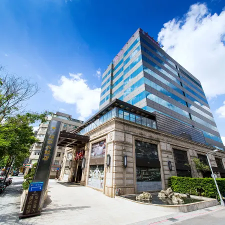 Fullon Hotel Taipei Central Отели рядом с достопримечательностью «Даан»