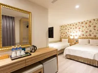 Rainbow Hotel Hotels near Wanhua District