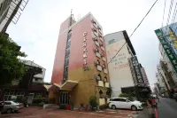 Crown Hotel Hotel di Chiayi