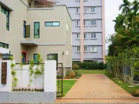 Pottery Flower B&B Hotels near Jiji Train Station