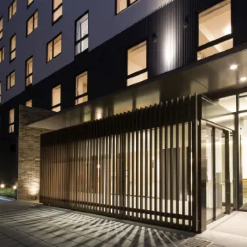 โรงแรมคารักสะ โอซาก้า-นัมบะ โรงแรมใกล้ป้ายยักษ์กูลิโกะ