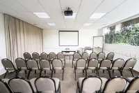 Vitoria Regia Hotel Bauru Hotels in Бауру