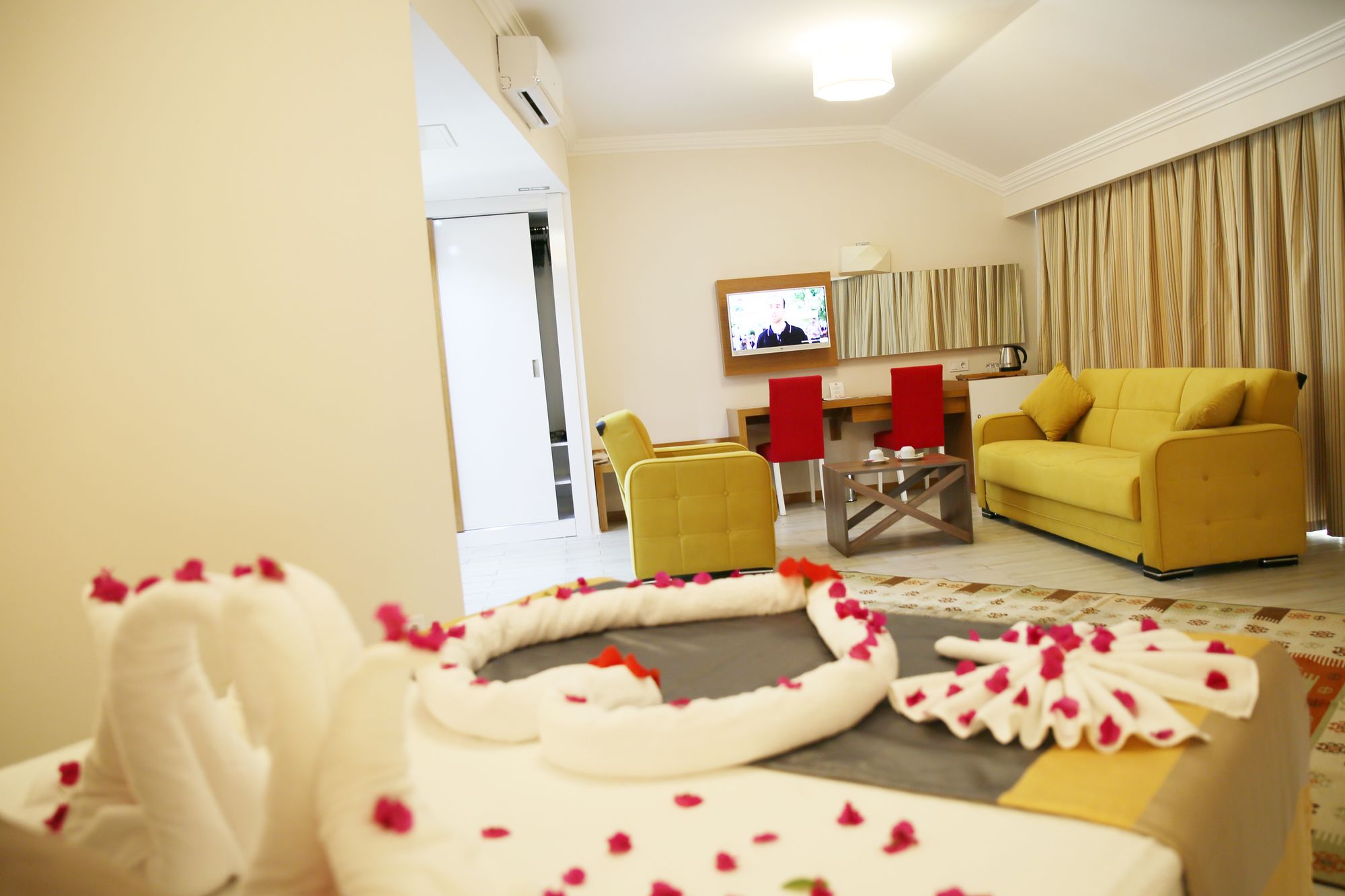 Side Rose Hotel – Her Şey Dahil