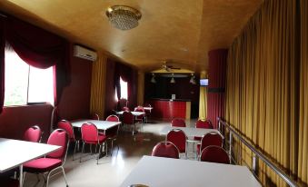 Nida Rooms Spbu Sunggal at Z Suites Hotel - Housity