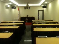 Collection O 625 Hotel Golden Gate Hotels in Sekupang