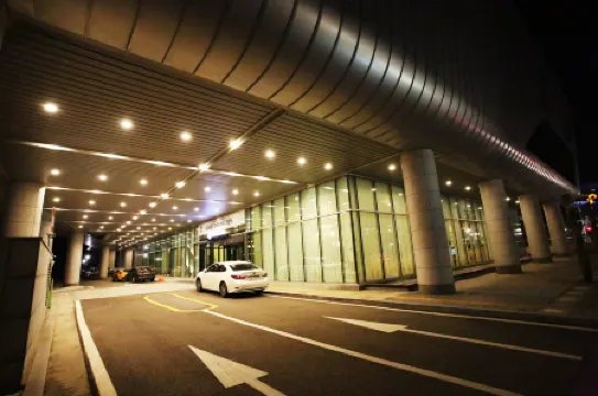 Harbor Park Hotel Отели рядом с достопримечательностью «IT Inha University College of Engineering»