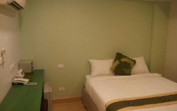 ห้องเศรษฐกิจ (ไม่มีหน้าต่าง)