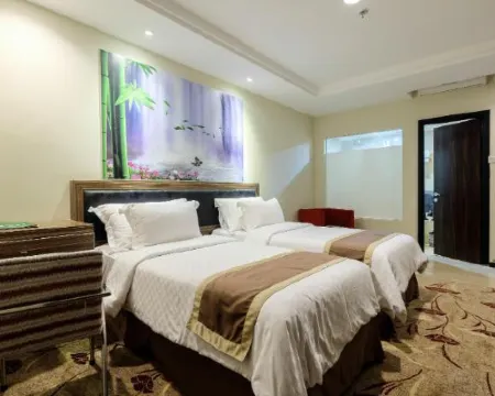 Travellers Hotel Phinisi Hotels in Makassar