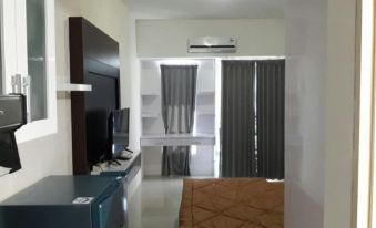 Studio Apartment at Supermall Tanglin Surabaya (Miracle)