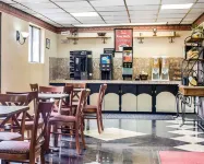 Econo Lodge Scranton Near Montage Mountain - breakfast