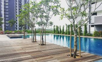 Jb. View Luxury Pool View Suite @ JB: 2026 Deals & Reviews | Trip.com