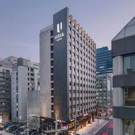 Hotel Uri& Отели рядом с достопримечательностью «Бейсбол Стадион Ямсил»