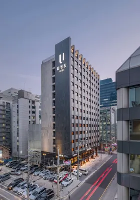Hotel Uri& Hotel dekat Star City Mall