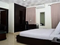 De Rigg Place - Alaka Estate, Surulere โรงแรมในอิเคจา