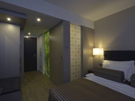 Hotel Vier Jahreszeiten Berlin City Reviews For 4 Star Hotels In Berlin Trip Com