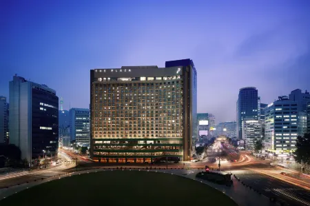 The Plaza Seoul, Autograph Collection Отели рядом с достопримечательностью «Abraham Park Kenneth Vine Collection Museum»