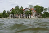 威拉港藝術商務酒店 酒店