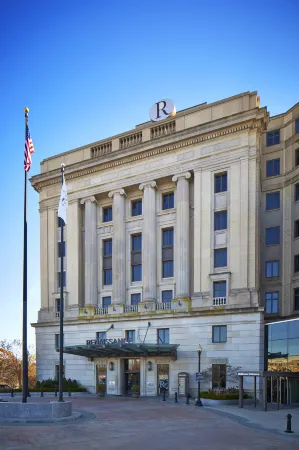 Renaissance Providence Downtown Hotel Отели рядом с достопримечательностью «Парк Роджер Уильямс»