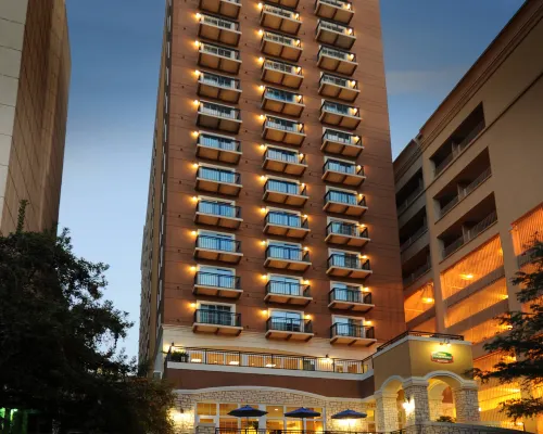 Courtyard San Antonio Riverwalk Hotels near Herrera Park