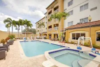 Courtyard by Marriott West Palm Beach Airport Hôtels à : West Palm Beach