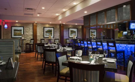 Crowne Plaza Orlando-Downtown Отели рядом с достопримечательностью «Harry P Leu Gardens»