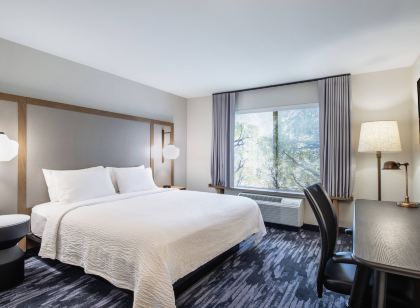 Fairfield Inn & Suites Kelowna