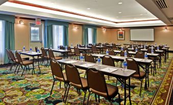 Holiday Inn Express & Suites Dayton South Franklin