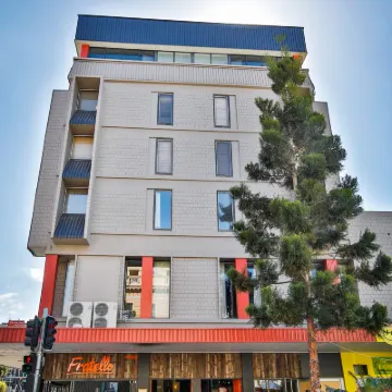 Madison Plaza Townsville Hotels near Townsville Railway Station