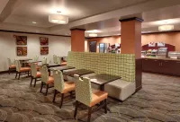 Holiday Inn Express & Suites Overland Park