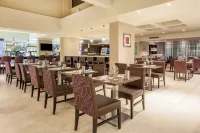 Holiday Inn Toronto International Airport