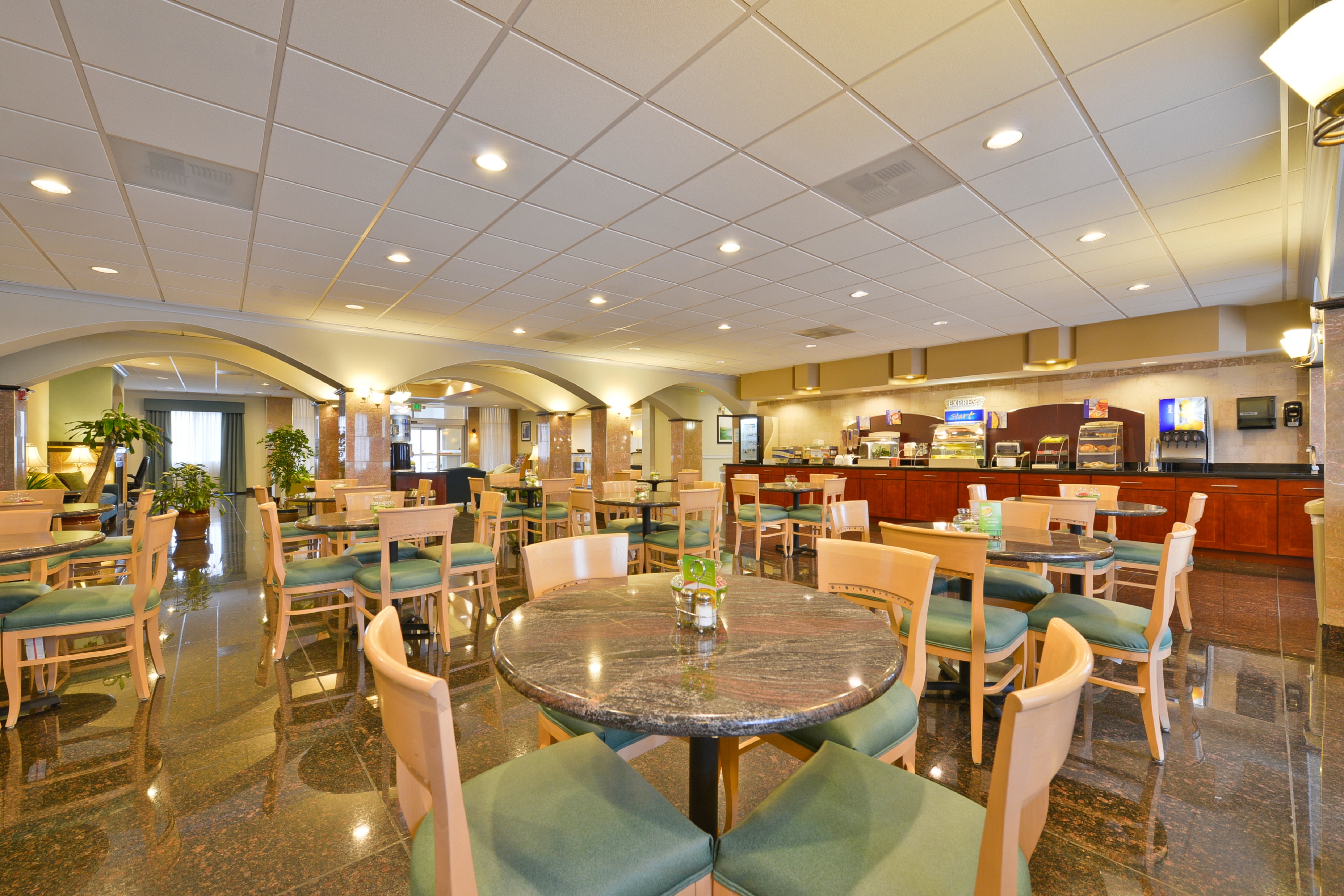 Holiday Inn Express Hotel & Suites Tacoma South - Lakewood, an Ihg Hotel