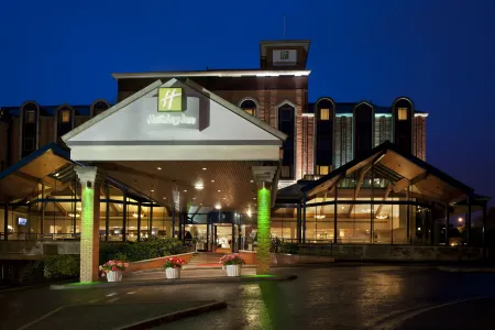 Holiday Inn Bolton Centre Отели в г. Бромли Кросс