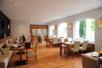 Hotel Goldener Knopf Hotels in Schworstadt