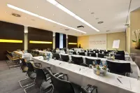 Metropolitan Hotel by Flemings