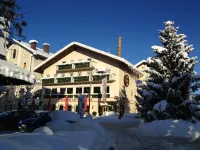 Hotel Zum Goldenen Hirsch Hotels in der Nähe von Josis - Billard Snooker Dart Kicker
