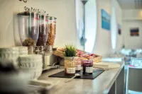 波爾多梅里尼亞克機場森蒂圖德公寓飯店 - 早餐