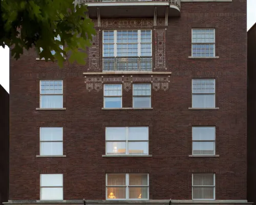 The Ashton Hotel | Downtown Fort Worth, TX Hotel Отели рядом с достопримечательностью «Коллекция Западного Искусства Сид Ричардсон»