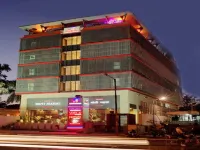 Hi5 Hotel & Experience