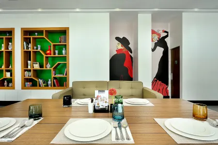 D'Primahotel Tangerang Отели в г. Тангеранг