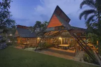 The Wujil Resort & Conventions Hotel dekat Kayangan Tebing Alfath