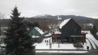 Auberge Nuits de St-Georges Hotels in Cowansville