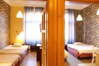 Cracow Old Town Guest House - โฮมสเตย์