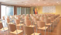 Hostal Porcel Torrejón - Parkplatz