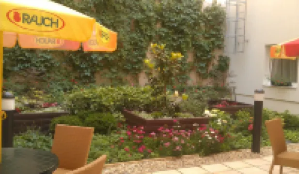 NEXTO DORMERO 酒店布達佩斯 鄰近Budapest's Erotic & Sex Museum的酒店