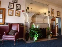 Commodore Hotel & Café Hotel a Linden