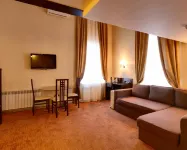 Paradnaya Hotel